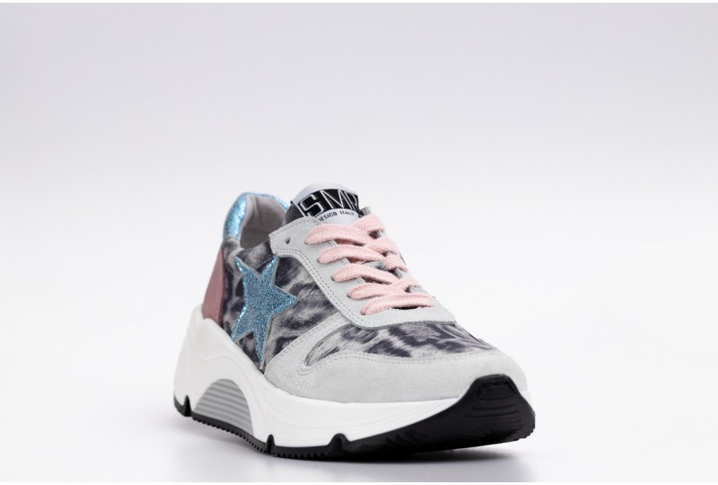 DAINA V01